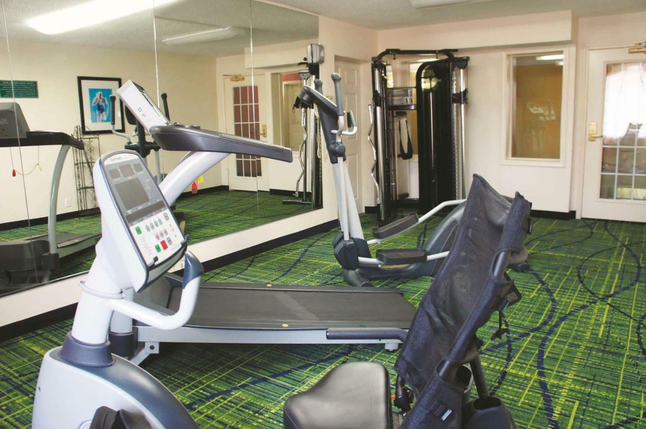 La Quinta Inn & Suites 털사 외부 사진